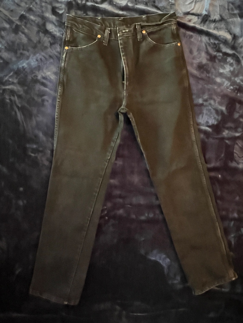 Wrangler Men's Slim Straight Jeans in Dark Brown/Black
